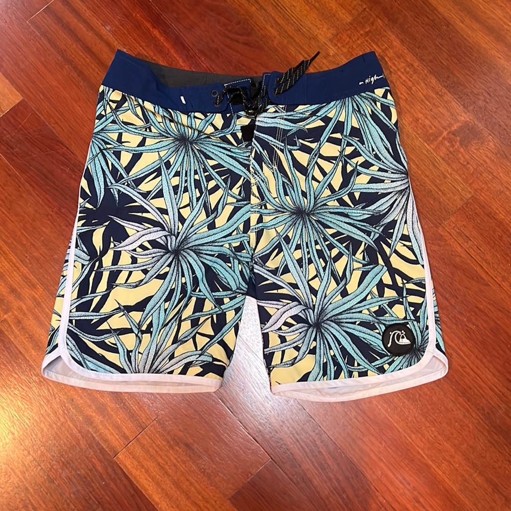 Quicksilver boys board shorts
